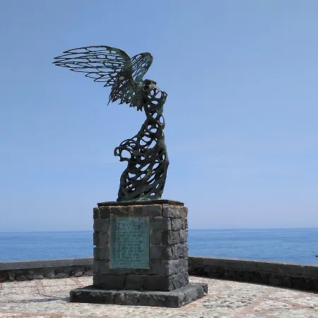 Casa Li Feriehus Giardini Naxos